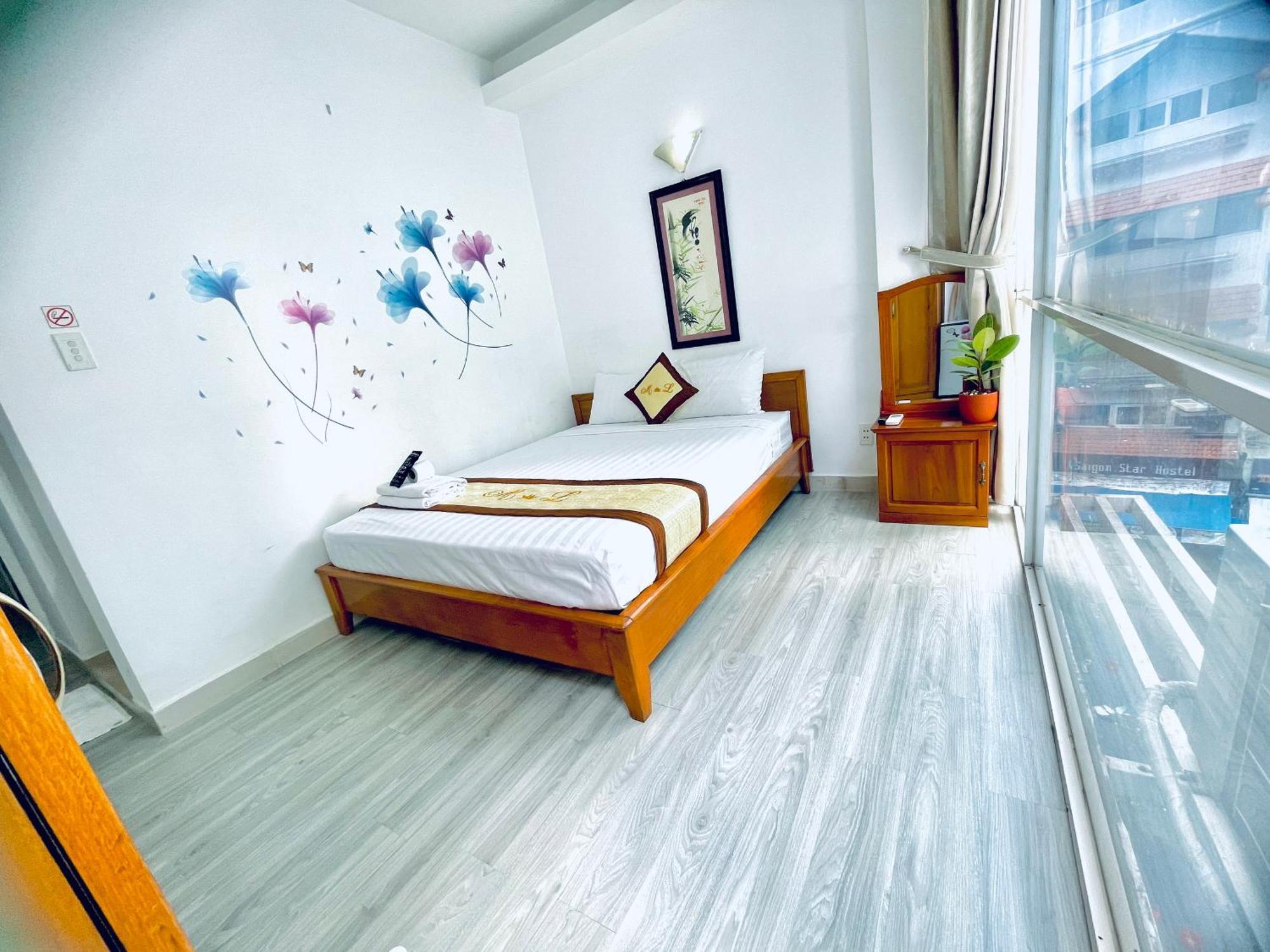 RedDoorz Marieline 1 Hotel Pham Ngu Lao Ho-Chi-Minh-Stadt Exterior foto